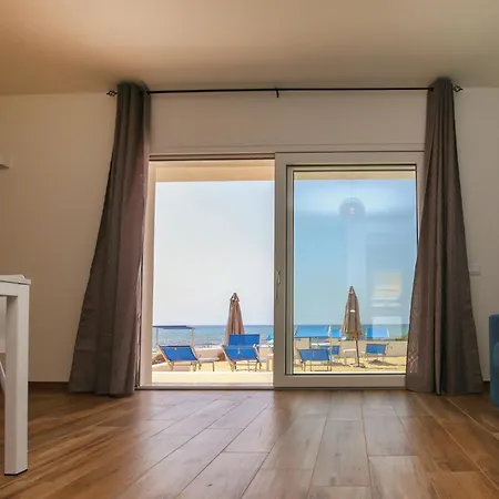 Casa Sul Mare Free Wi-fi Parking Elegance Apartmán